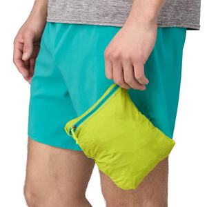 Chaqueta Cortavientos de Verano Ligera e Impermeable para Hombre, Talla Grande, 100% Poliéster, Transpirable, Resistente a Desgarros, con Capucha - Product Image 4