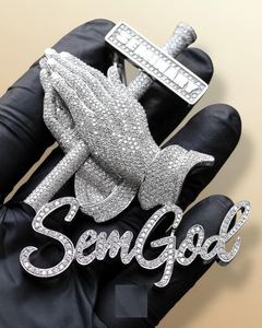 Pendentif Croix Mains en Prière en Moissanite VVS, Argent 925, Personnalisable avec Nom, Pendentif Chrétien Jésus, Pendentif Hip Hop pour Cadeau - Product Image 3