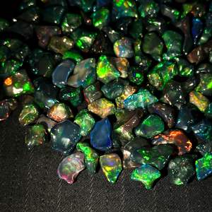 Opale noire éthiopienne brute AAAAA, 9-14MM, opale de feu Welo naturelle, pierre précieuse brute, opale de feu noire éclatante en gros pour la joaillerie - Product Image 6