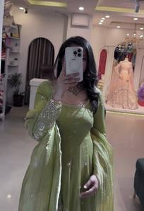 Elegante Vestido Anarkali de Diseñador para Mujer con Bordado Intenso y Dupatta, Ideal para Bodas Indias y Pakistaníes, Ropa de Fiesta de Verano de Secado Rápido - Product Image 6