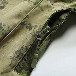 Ensemble coupe-vent deux pièces OEM pour hommes, en nylon, modèle 2025, avec empiècements, fabriqué au Pakistan - Product Image 3