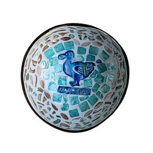 Tazones de Madera de Coco Sostenibles Personalizados de Bali con Patrones Tribales Grabados, Precios Premium B2B, Tradición Interminable - Product Image 2