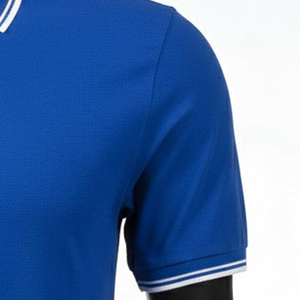 Camiseta de manga corta de punto sólido para hombre, de excelente calidad, diseño moderno y elegante, con cierre de botones, a precio económico. - Product Image 4