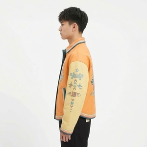 Kitsune Racing Bedruckte Leder-Varsity-Jacke für Herren Streetwear Orange Charakterdesign Umlegekragen Reißverschluss Vorne - Product Image 4