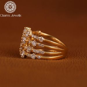 Bague Romantique Charm_Jewells pour Femme, Plaqué Or 18K, Moissanite en Grappe, Coupe Ronde Brillante, Motif Floral, Sertissage à Griffes - Product Image 3