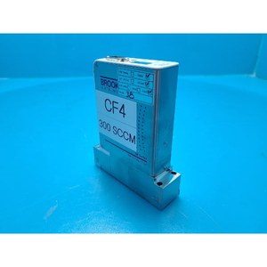 Pièces d'équipement semi-conducteur d'occasion Brooks GF125CXXC GF125C-860458 CF4 300SCCM - Product Image 1