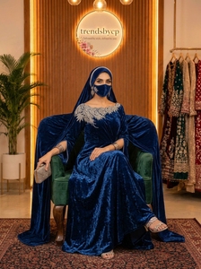 Vestido Kaftan de Terciopelo Premium de TrendsbyCp con Bordado de Lujo |   Ropa de Noche Elegante y Modesta Personalizada - Product Image 5