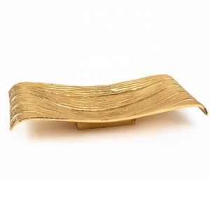 Haute qualité Style moderne en forme de bonbon en fonte d'aluminium bol de service Table en métal bol décoratif prix de gros - Product Image 3