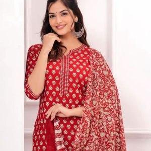 Ensemble de Kurta Imprimé Décontracté en Gros pour Femmes – Tissu Mélange Coton Premium – Confort Quotidien – Tenue Ethnique pour Détaillants – Toutes Tailles - Product Image 1