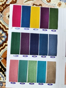 Hermosa tela de seda italiana de 46 pulgadas de ancho, textura suave y brillante, con un brillo elegante, ideal para camisas, blusas, vestidos, saris, venta al por mayor. - Product Image 4