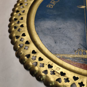 Souvenir Burj Al Arab Dubaï, plaque murale décorative en laiton, plat décoratif vintage en émail doré pour la décoration intérieure du Moyen-Orient - Product Image 2