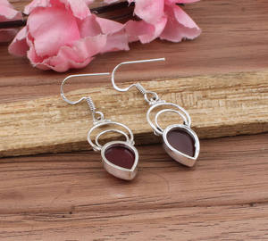 Boucles d'oreilles pendantes vintage en rubis, argent sterling 925, faites à la main, style ethnique de luxe, bijoux de fête pour femmes - Product Image 2