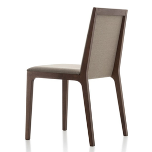 Les chaises pour manger dans la salle à manger sont en bois de teck et équipées de mousse confortable pour s'asseoir - Product Image 4