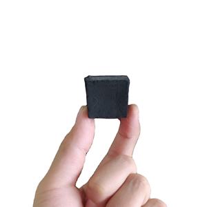 Briquetas de Carbón de Coco Vietnamitas Premium para Fumar Hookah y Shisha, Encendido Rápido, Alto Contenido de Carbono - Product Image 1