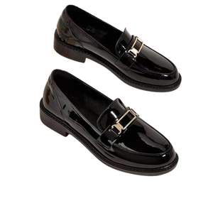 Fabricant de chaussures plates élégantes pour femmes, bout rond, cuir véritable, chaussures décontractées OEM - Product Image 4