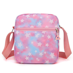 Bolso de hombro tipo tote con cremallera, impermeable, con estampado geométrico azul, aislado, portátil, de poliéster, para el almuerzo. - Product Image 1