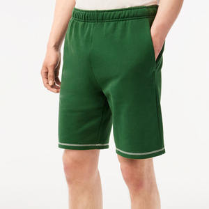 Pantalones cortos deportivos de baloncesto para hombre, ligeros, de tela satinada sólida, cintura media elástica, de secado rápido, para gimnasio, correr, baloncesto y senderismo. - Product Image 4