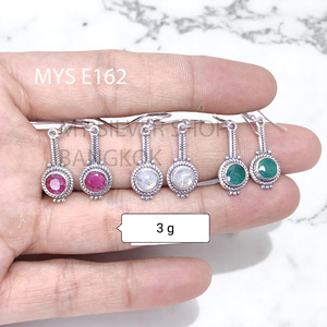 Boucles d'oreilles fines en argent sterling 925 avec rubis corindon cabochon MYS-E162, prêtes à être expédiées, en stock, faible MOQ, bijoux indiens pour femmes - Product Image 1