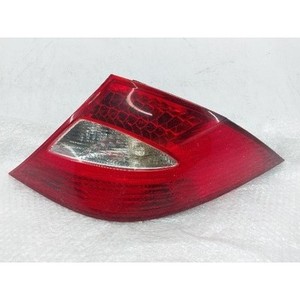 Luz Trasera Derecha Usada CLS A2198200264 - Product Image 1