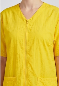 Capa de Peluquería Profesional para Mujer, Manga Corta, Cuello en V, con Cierre - Product Image 2