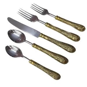 Ensemble de couverts en résine marron avec têtes en métal argenté, parfait pour la maison, les restaurants, les cafés et l'usage quotidien, en provenance d'Inde - Product Image 3