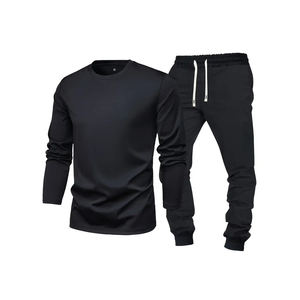 Ensemble de survêtement élégant et confortable en coton mélangé, idéal pour le streetwear, les superpositions, les voyages ou les tenues décontractées - Product Image 1