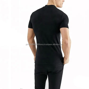 T-shirt Homme Slim Fit Personnalisé Brodé et Imprimé de Haute Qualité en Coton et Spandex Couleur Unie - Product Image 3