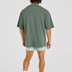 Camiseta con estampado ajustado para hombre, nuevo estilo activo con un look clásico oversize, camisetas deportivas casuales con logo frontal. - Product Image 4