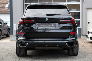 BMW X5 xDrive30d M Sport 2024 – Diesel SUV with 360° <b>Camera</b> & <b>Panoramic</b> Glass Roof - Product Image 3