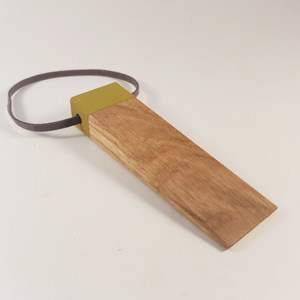 Nouvelle arrivée Wedge de butée de porte en bois massif peint Wedge d'arrêt de porte en hêtre antidérapant pour toutes les Surfaces - Product Image 1