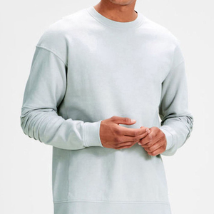 Sudadera de Hombre, Cuello Redondo, Color Verde Claro, 100% Algodón, Resistente al Viento, Transpirable, Manga Larga, Corte Regular - Product Image 1