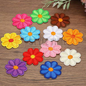 Badges brodés personnalisés légers à bas prix, fleurs brodées de haute qualité, en gros - Product Image 5