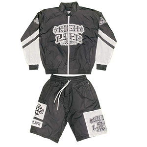 Chaqueta y Pantalones Cortos de Streetwear Reversibles con Capucha, Impermeables, 100% Nailon, Lavados, Estampados, Tallas Grandes, Corte Regular, Diseño Personalizado con Logotipo - Product Image 4