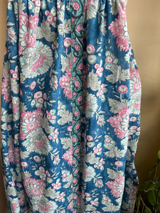 Vestido Indio de Algodón Estampado a Mano, 100% Algodón, Vestido Largo con Cuello Cuadrado y Bordado Floral - Product Image 3