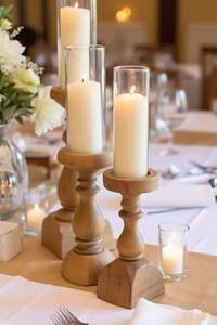 Trio de bougeoirs en bois hauts pour bougies hurricane avec abat-jour en verre, décoration intérieure élégante - Product Image 3