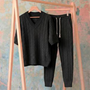Ensemble de survêtement pour homme personnalisé, tissu côtelé, t-shirt à col en V avec pantalon de jogging, vêtements décontractés - Product Image 2
