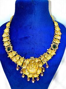 Collar nupcial indio del sur con colgante de Lakshmi, rubí y perla, estilo templo antiguo, disponible en ORO/PLATA/BRONCE - Product Image 3