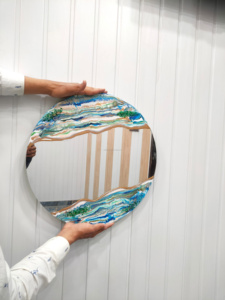 Espejo de Arte de Resina Artificial Europeo de Lujo Hecho a Mano, Pintura con Tema de Amor, Accesorio de Decoración para el Hogar para Elevar tu Espacio con Estilo - Product Image 4