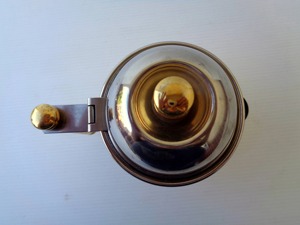 Jarra de Plata Minimalista, Ideal para Café, Leche, Cafeterías, Cocinas Domésticas y Servir en Fiestas, Vajilla Elegante y Moderna de la India - Product Image 4