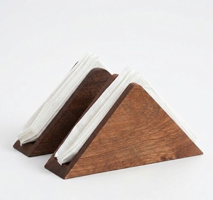 Boîte à mouchoirs en bois, porte-serviettes triangulaire, décoration de table rustique, logo personnalisé pour la maison, le bureau, la salle à manger - Product Image 1