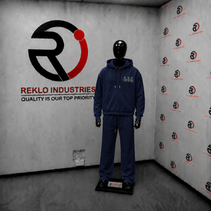 Conjunto Deportivo Azul Marino con Logotipo de Bolsa de Dinero para Hombre, Sudadera con Capucha Premium y Pantalones Jogger, Ropa Deportiva Casual - Product Image 3