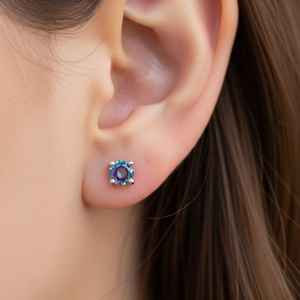 Boucles d'oreilles clous en argent sterling 925, Alexandrite changeante de couleur, pierre de naissance de juin, bijoux minimalistes en pierres précieuses, cadeau - Product Image 5