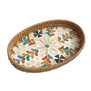 Plateau de service rustique en rotin naturel à lattes verticales ouvertes avec poignées latérales pour tables basses, disponible à prix de gros. - Product Image 3