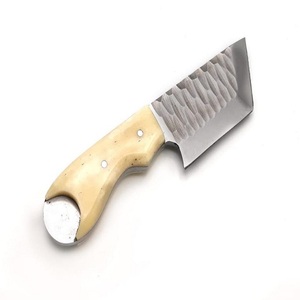 Couteau de chasse à lame fixe en acier Damas fait main sur mesure Trend Blades avec pointe en clip, manche en bois et étui en cuir sur mesure - Product Image 1
