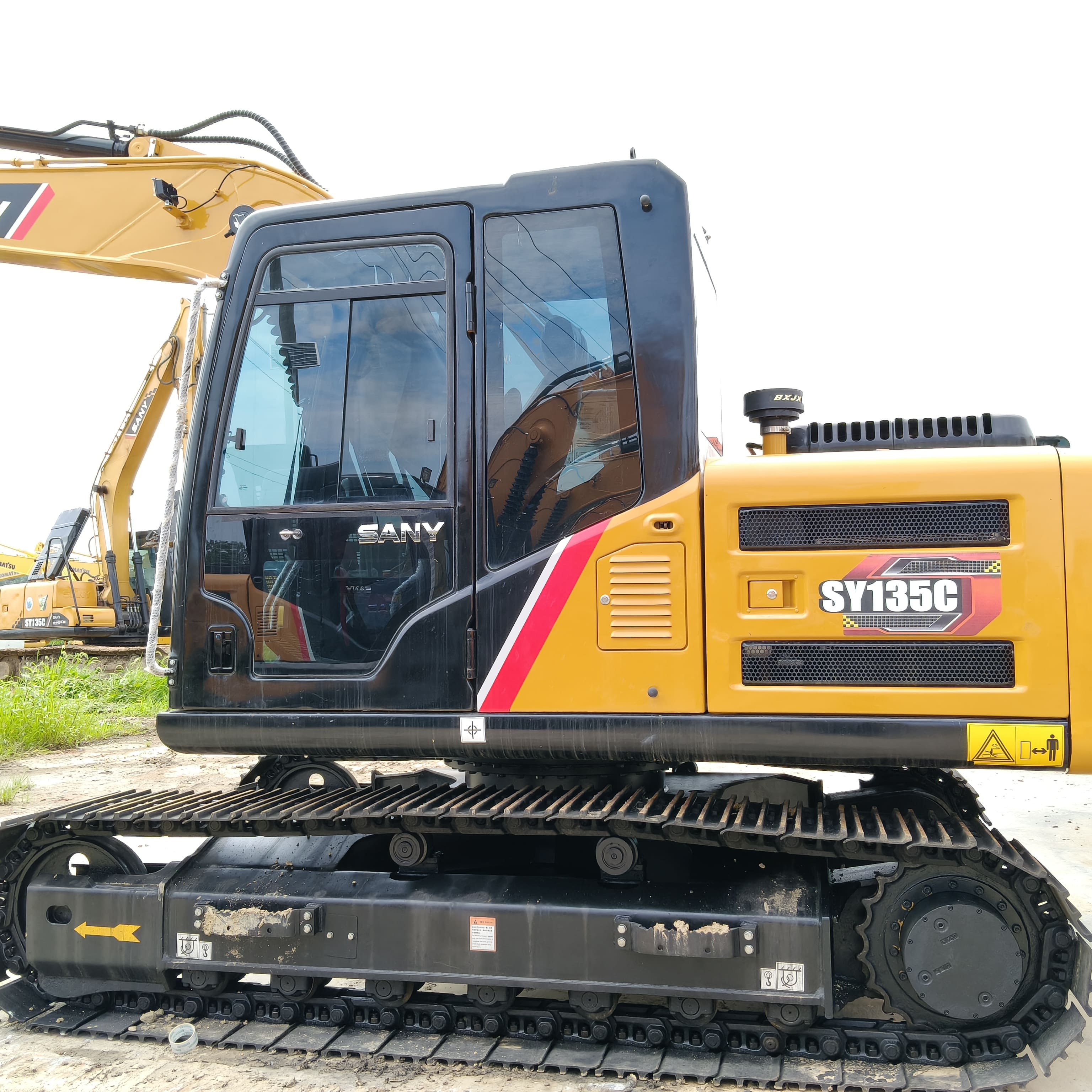 Used SANY SY135C Crawler Excavator - 13.5 Ton, Isuzu Engine