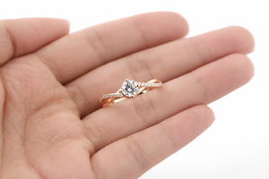 Bague de fiançailles en argent sterling 925, bande torsadée en or rose, bague de promesse avec diamant - Product Image 2