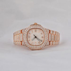 Montre à quartz carrée en or rose sertie de diamants de luxe, cadran analogique avec chiffres romains, fermoir déployant, unisexe, 38 mm - Product Image 1