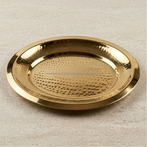 Premium <b>Mirror</b>-Finish Gold Banquet Tray – Large Symmetrical Oval Server - Product Image 6