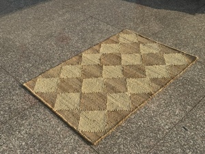 Indian Manufacturer Factory Handmade Flat Weave Anti Slip Reversible Jute Kilim Pet Friendly Rugs and <b>Mats</b> for Living Room - Product Image 4