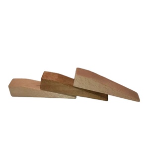 Tope de puerta de madera de roble macizo hecho a mano decorativo de lujo para el hogar - Product Image 2